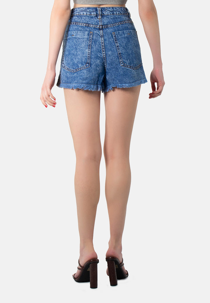 side slit raw hem denim shorts#color_blue