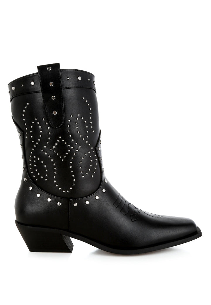 studded embroidery cowboy boots


 by ruw#color_black