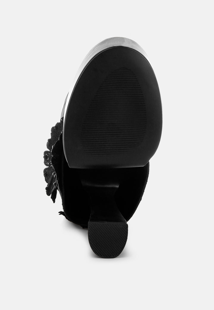 sundra floral applique platform heeled boots#color_black