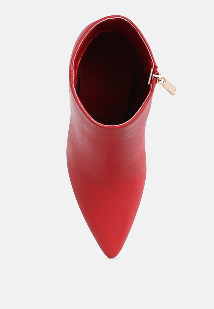 textured stiletto heel ankle boots


 by ruw#color_red