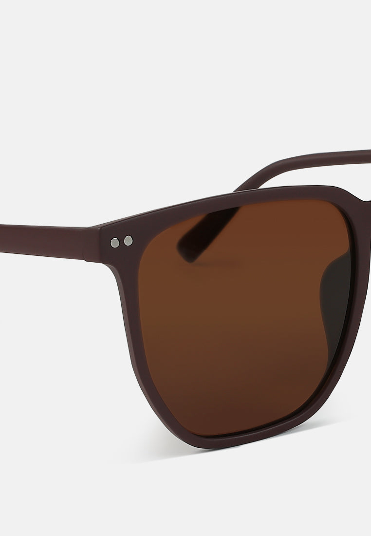 wayfarer tinted classic sunglass by ruw#color_dark-brown