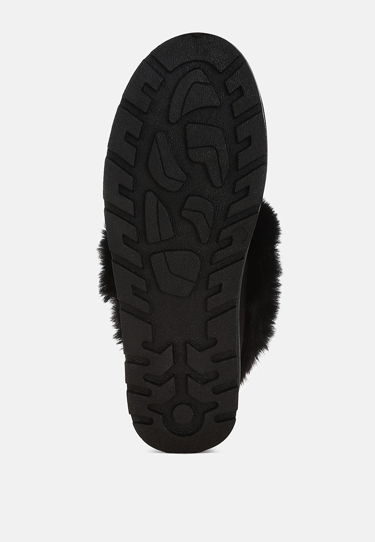 zeta charm detail slip on snow boots#color_black