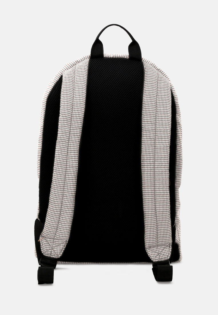 backpack with adjustable shoulder straps#color_multi-colors