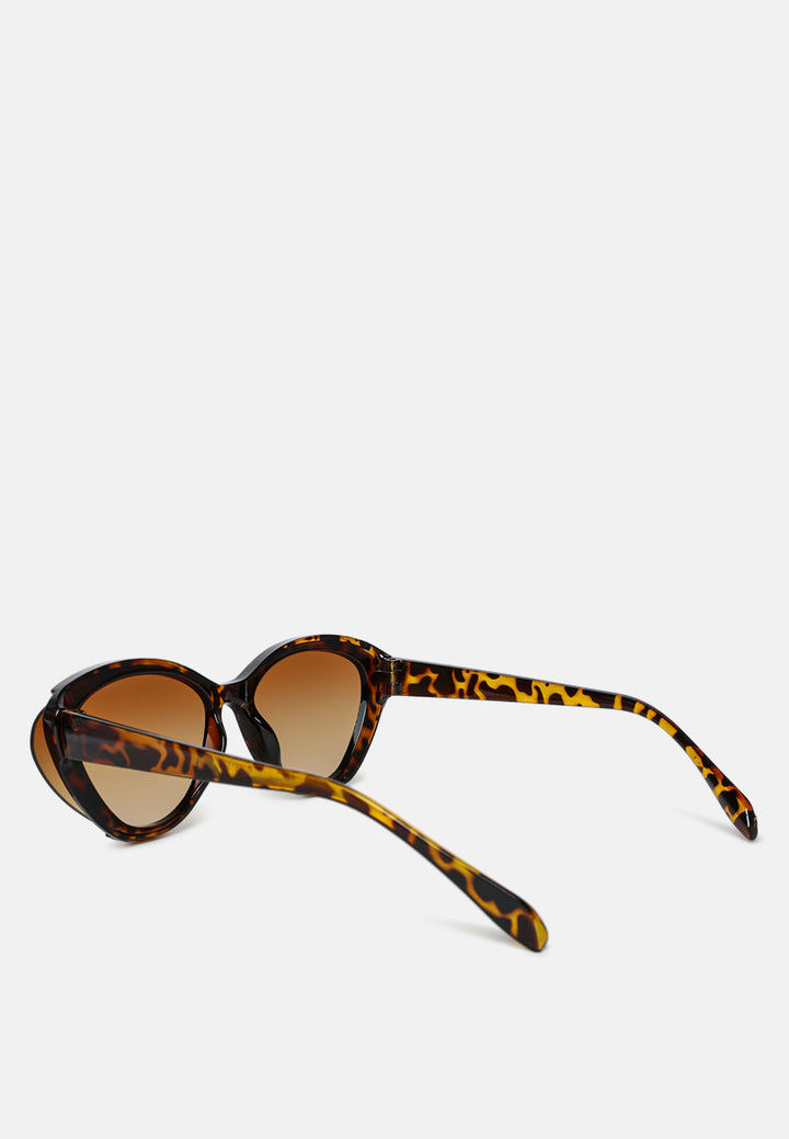 bold cat eye sunglasses#color_brown