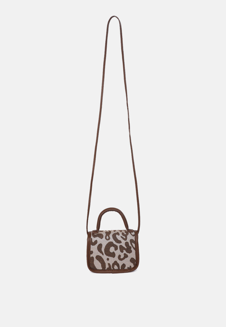 buffalo print sling bag#color_brown