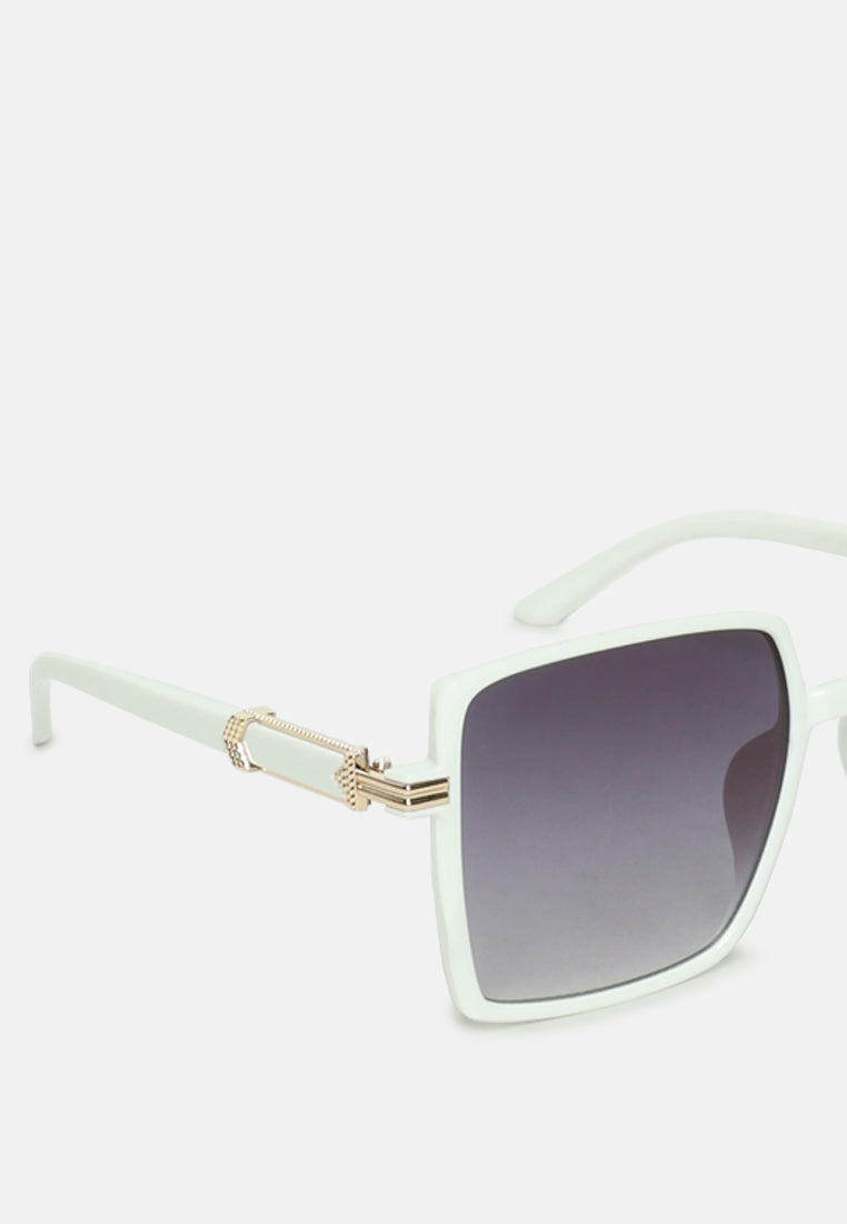 classy retro tinted square sunglass#color_white-purple