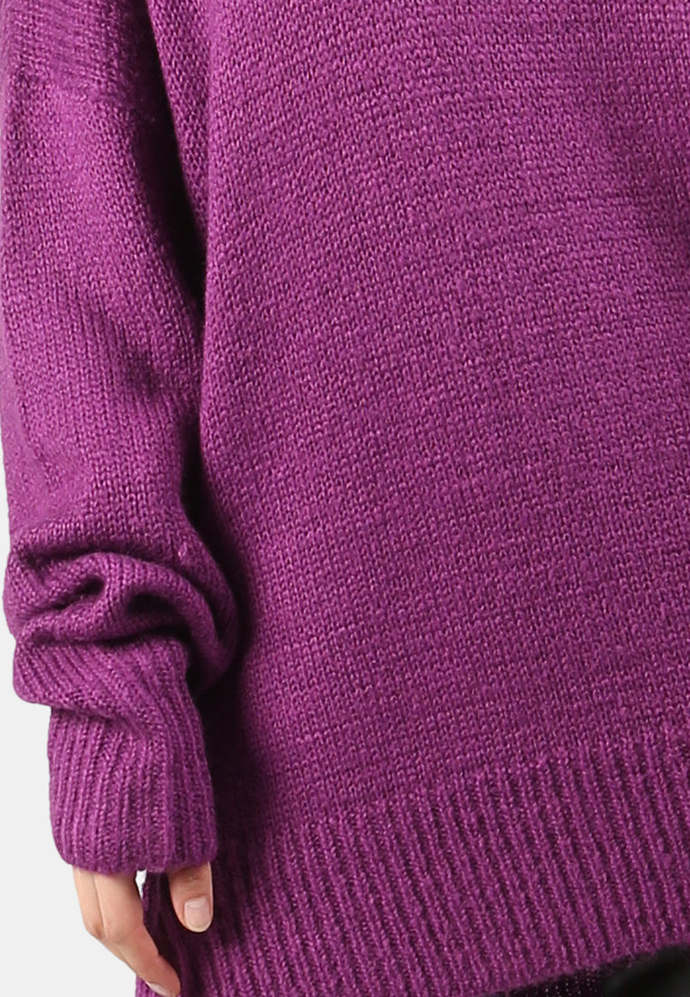 crew neck oversize sweater with ribbed bottom and cuffs#color_purple