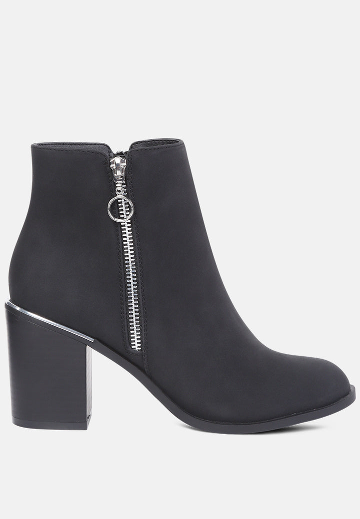 dora zipper block heeled ankle boots with side zipper#color_black