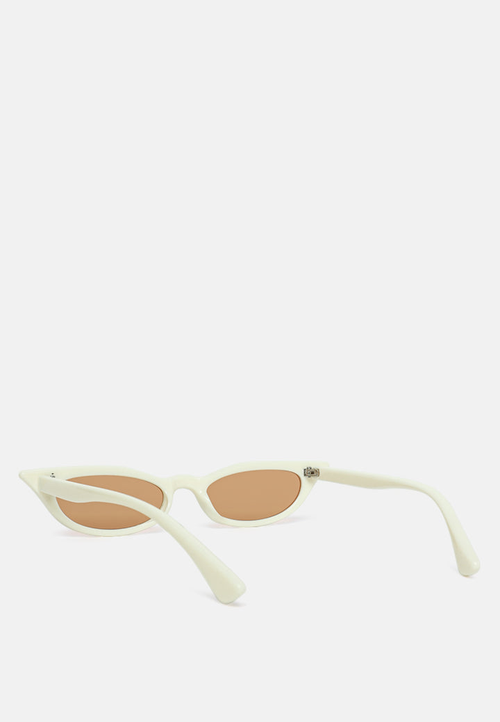 friendly oval cat eye sunglasses#color_white-brown