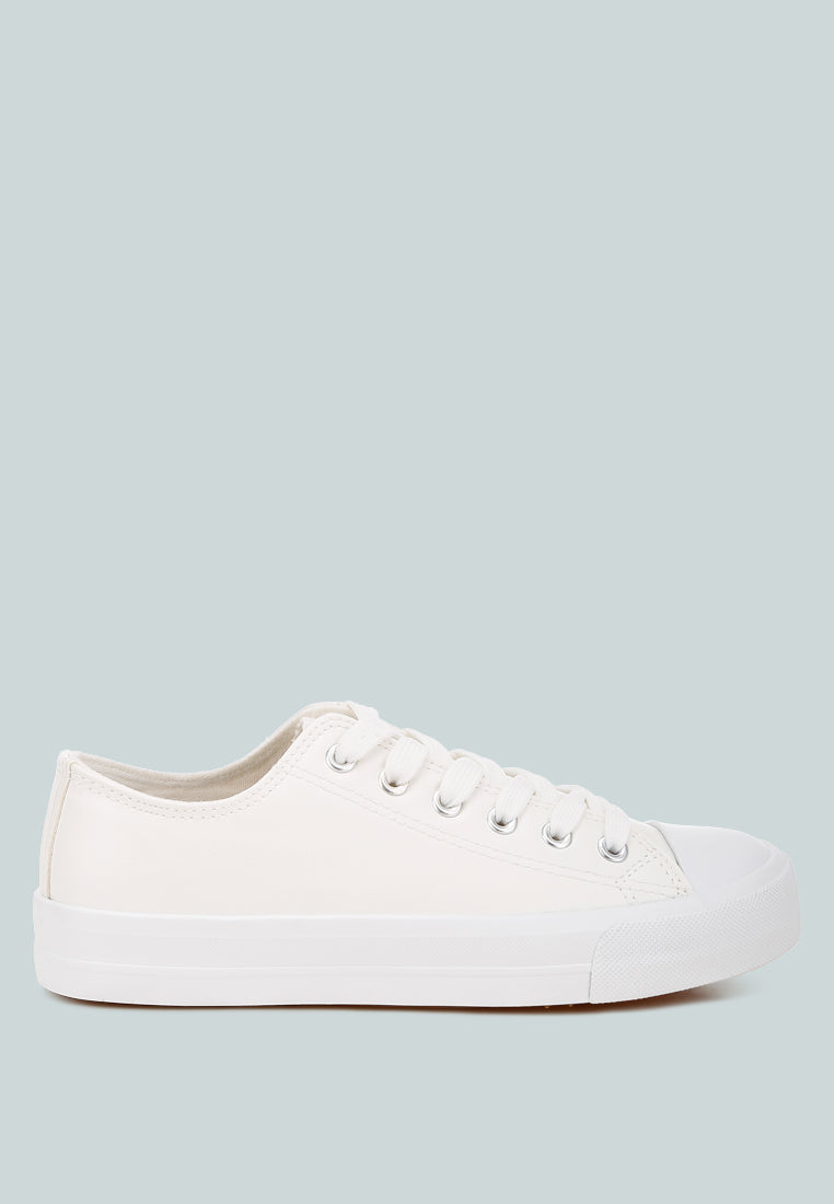 girdies white canvas sneakers#color_white