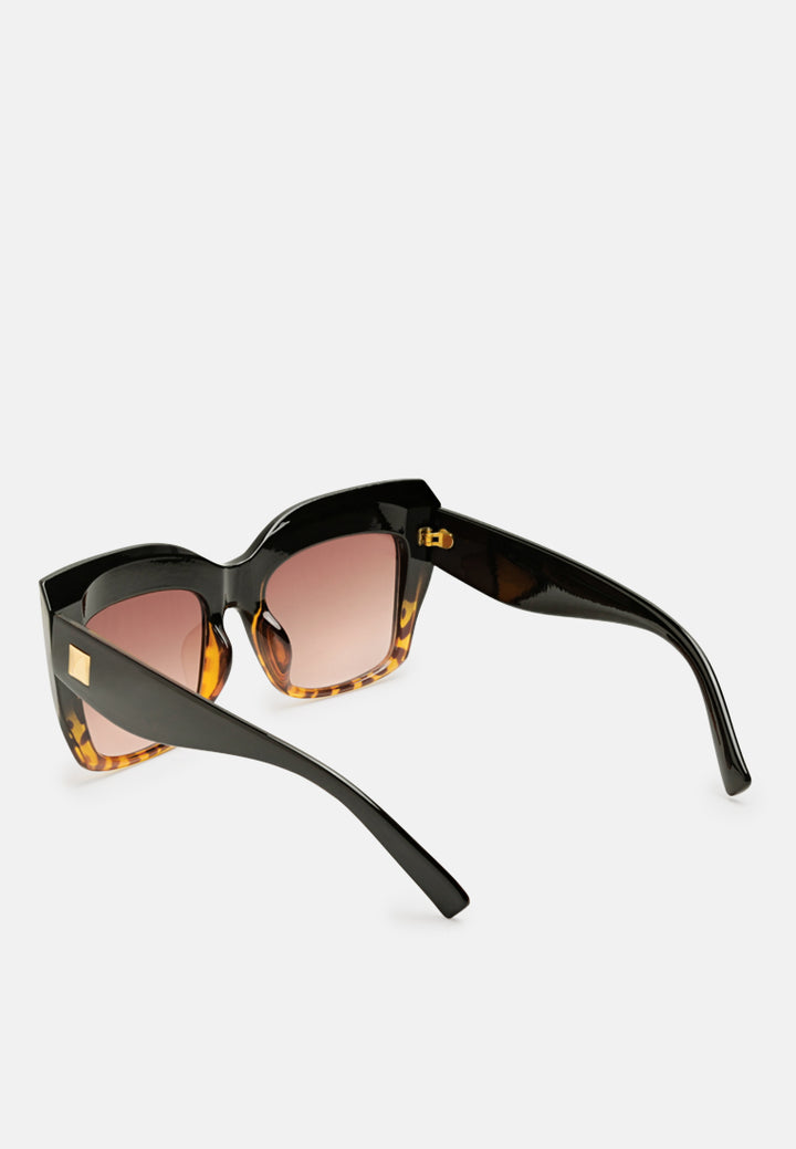 high gaze square framed sunglasses#color_brown