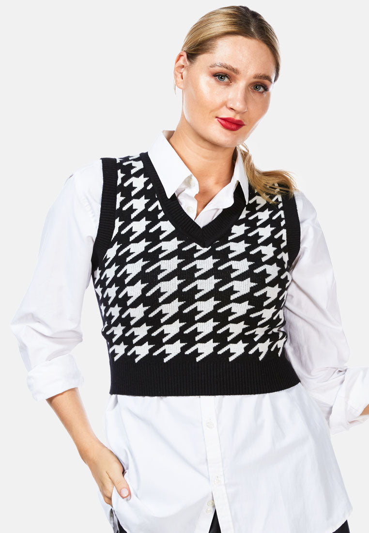 houndstooth knitted vest top#color_black-white