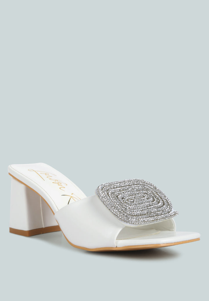 naflah rhinestone embellished slip on sandals#color_white