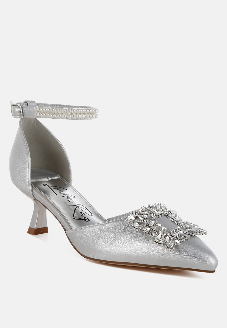 onkana diamante brooch kitten heel sandals#color_silver