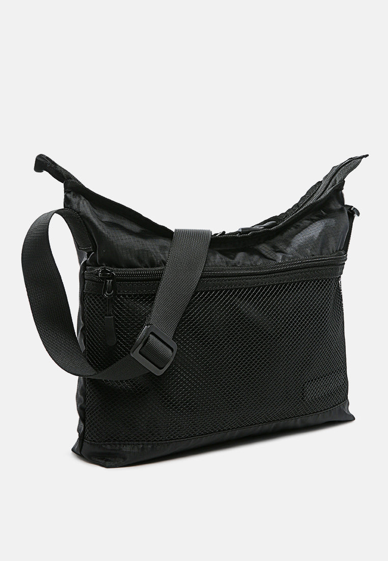 on the move cross body bag#color_black