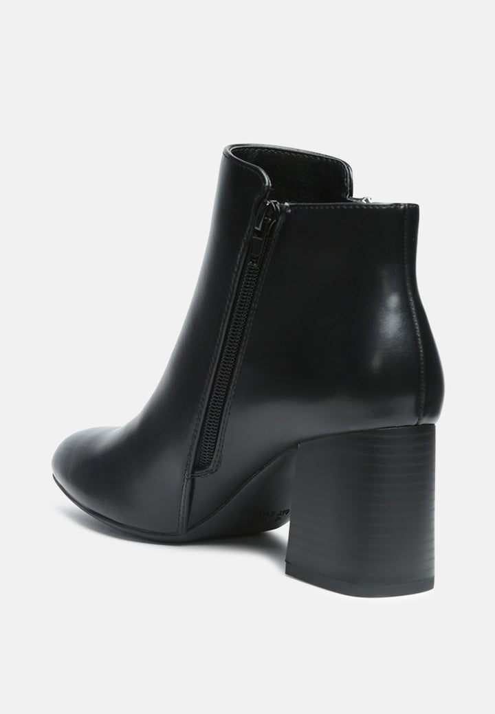 oona dual zipper boots#color_black