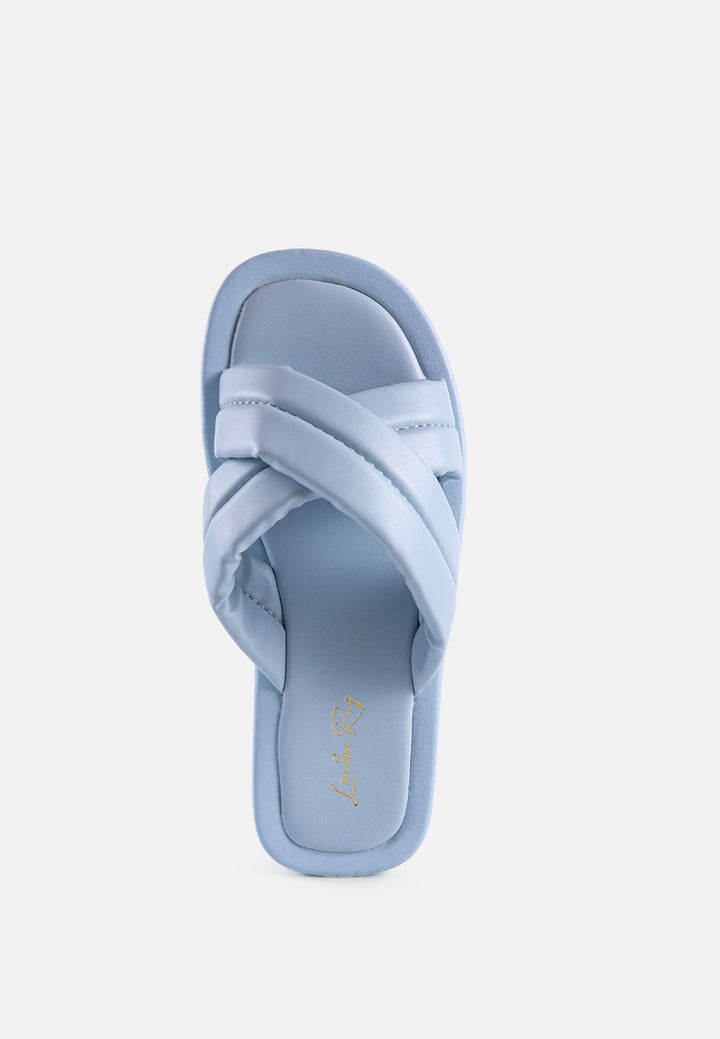 ouette quilted cross strap puffer slides#color_blue