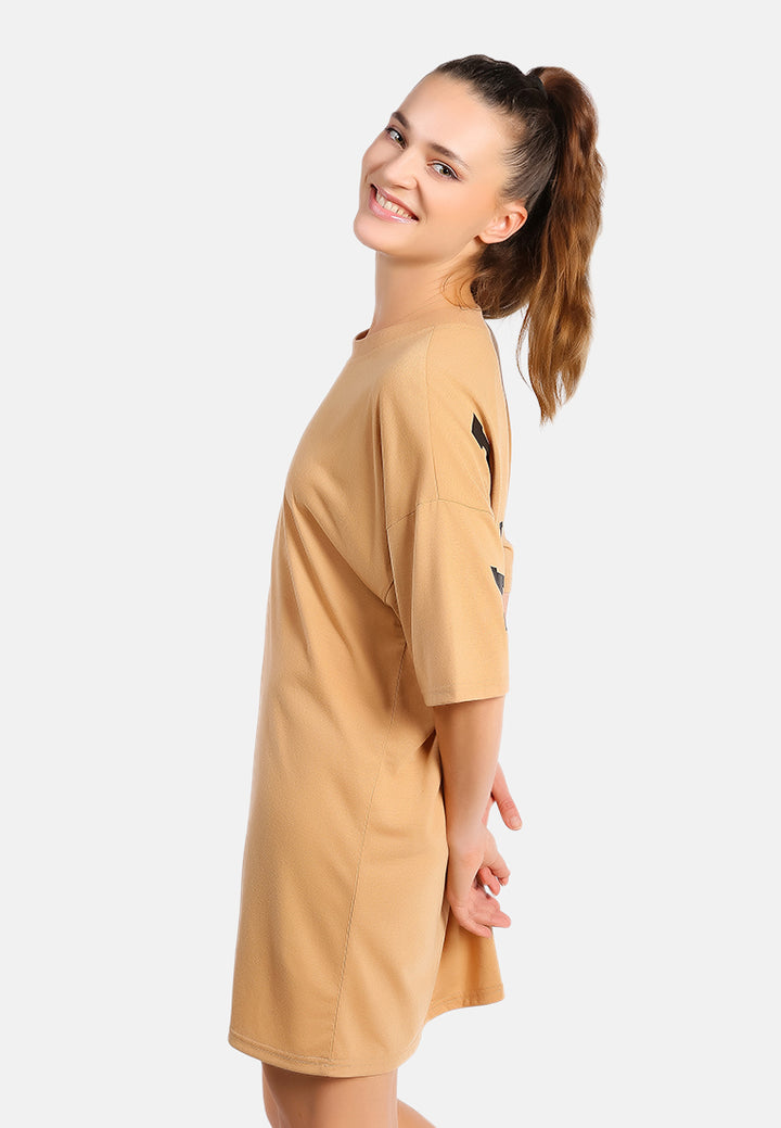 oversized graffiti tee top by ruw#color_nude
