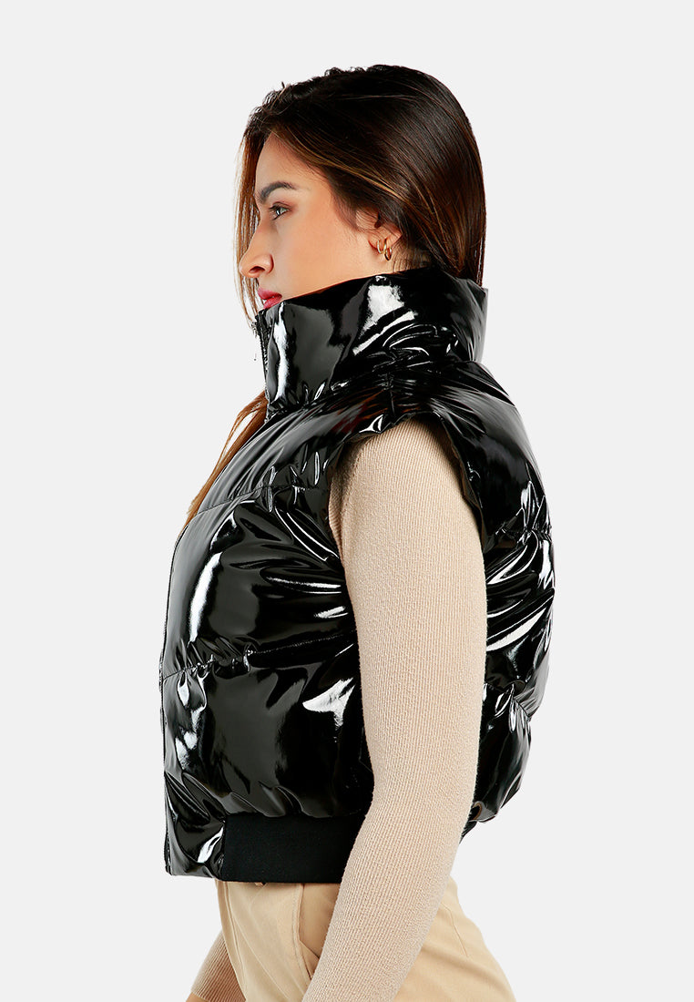 patent sleeveless puffer jacket#color_black