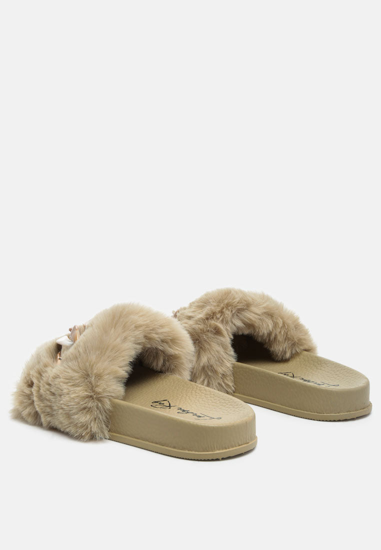 polyp acrylic chain strap fur slides#color_beige