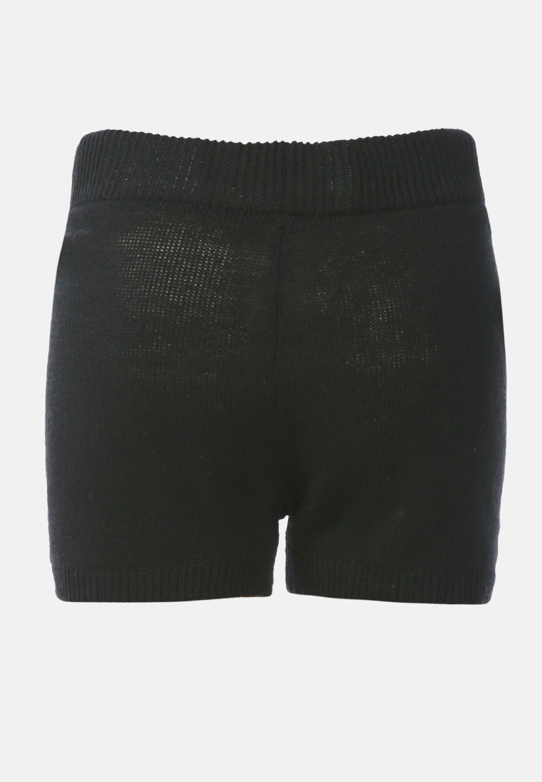 slip-into knitted shorts#color_black