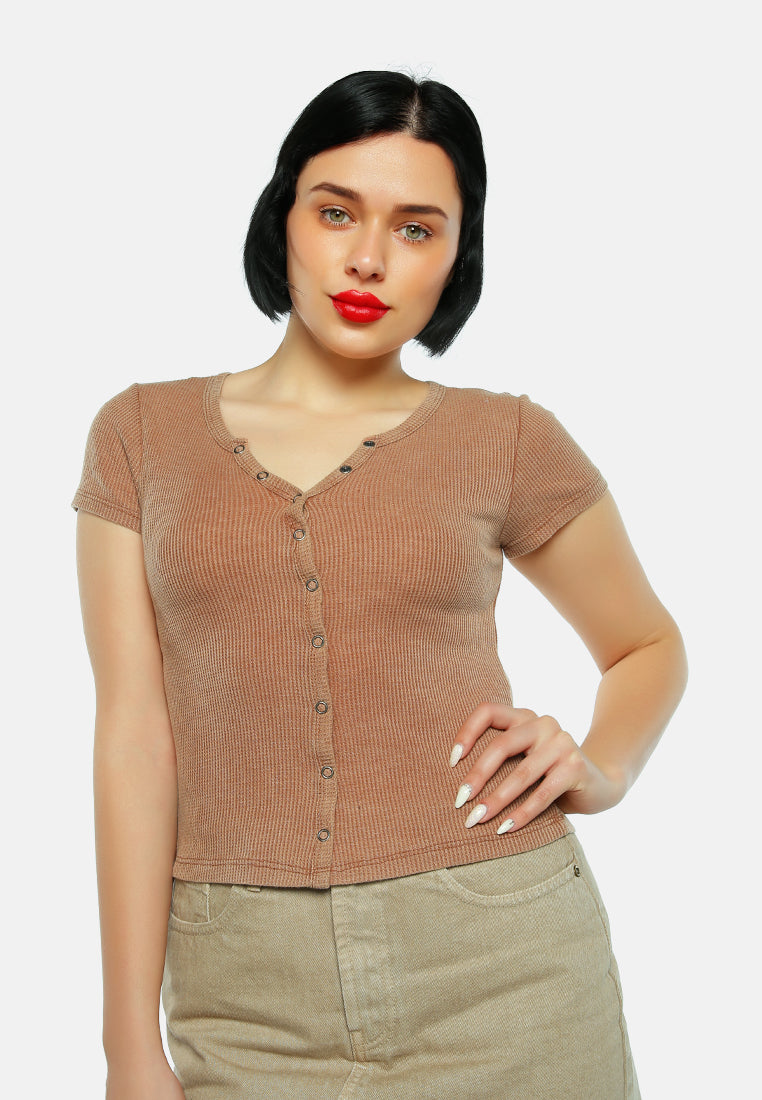 solid button up knitted top#color_brown