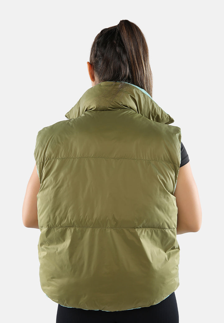 two way cropped sleeveless puffer jacket#color_olive-sage