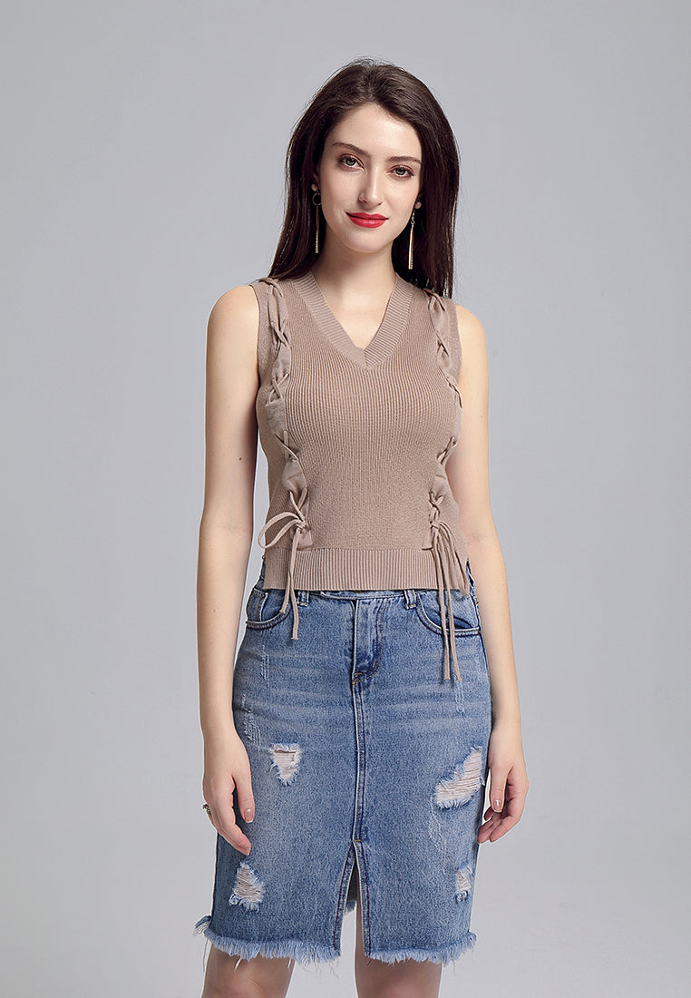 parallel drawstring v neck vest#color_beige