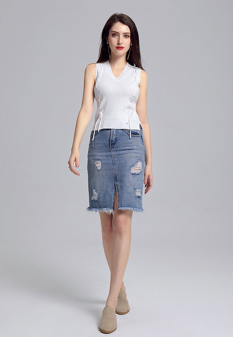 parallel drawstring v neck vest#color_off-white