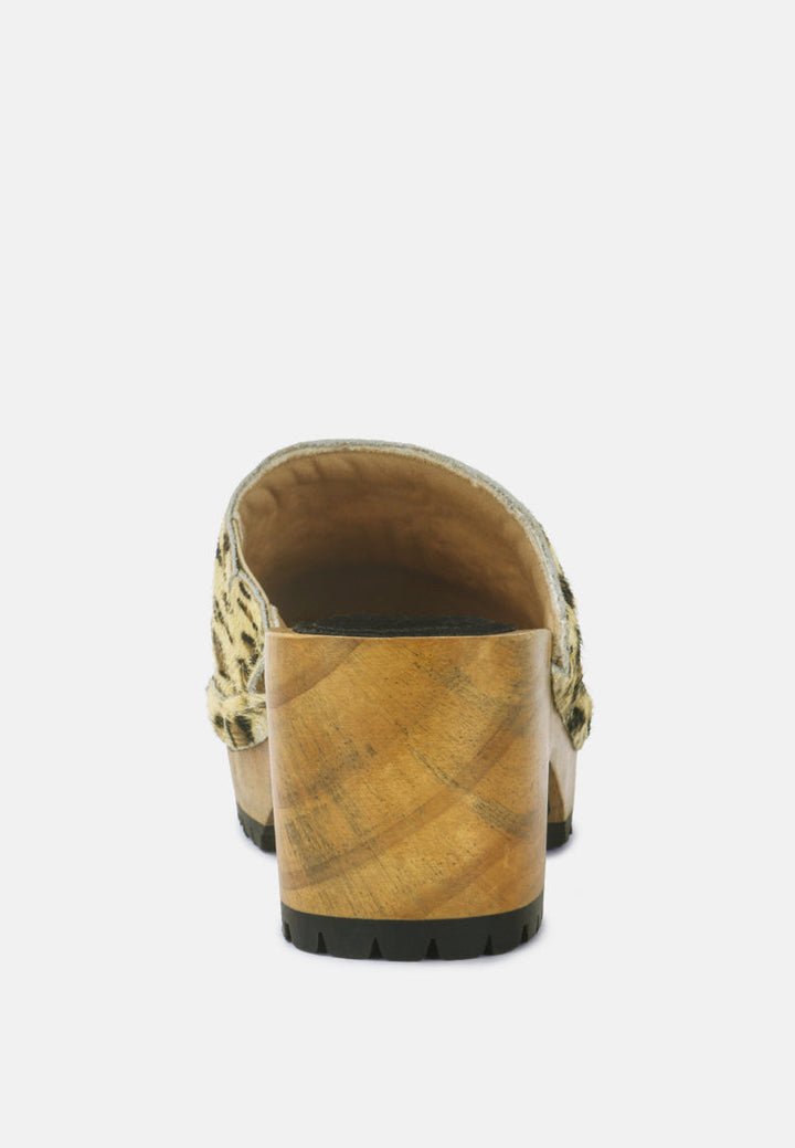 acer fine suede printed leopard clogs slides in beige by ruw#color_beige leopard