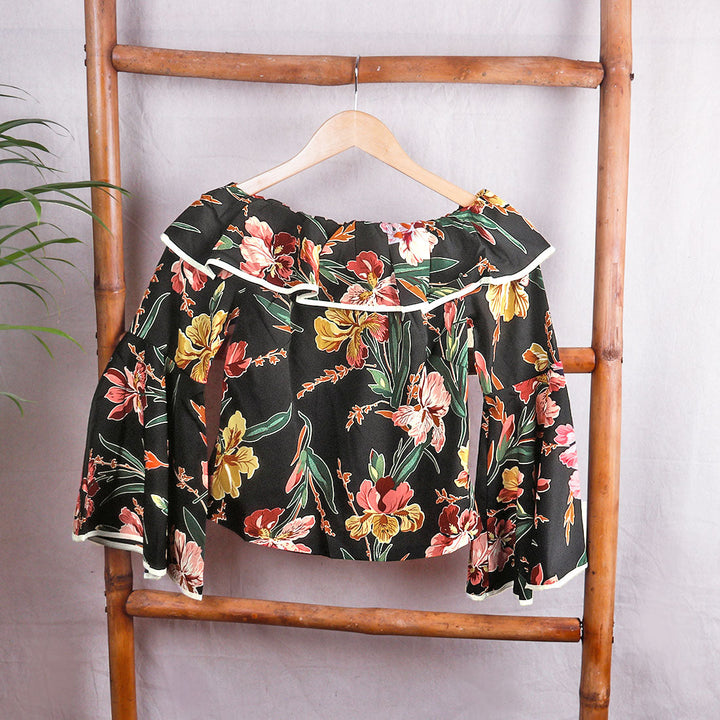 black floral print off shoulder top#color_black