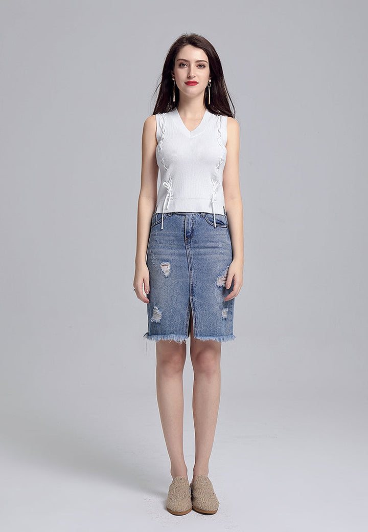 parallel drawstring v neck vest#color_off-white