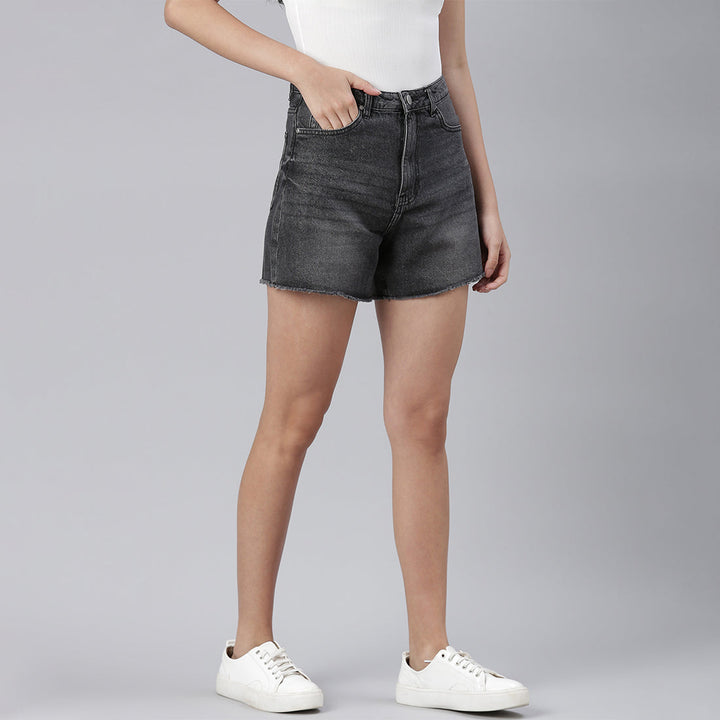 grey acid wash raw hem jeans shorts#color_grey