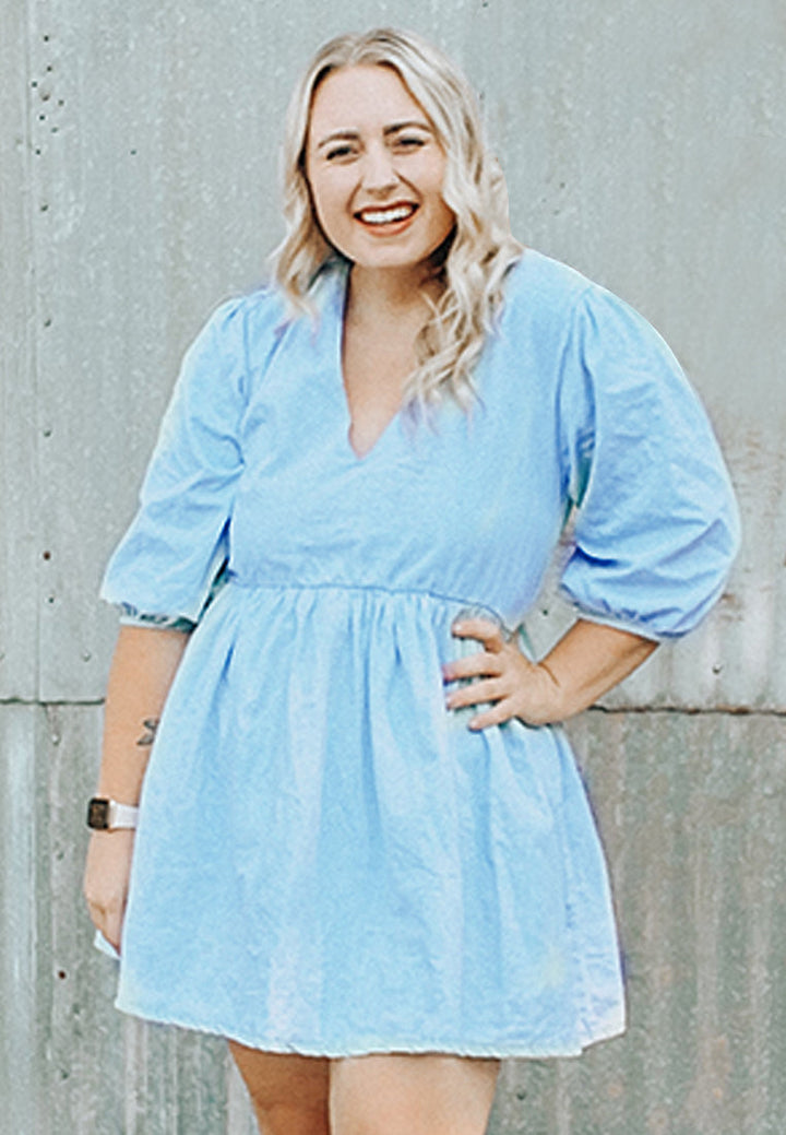 daisies in sunlight short summer dress#color_light-blue
