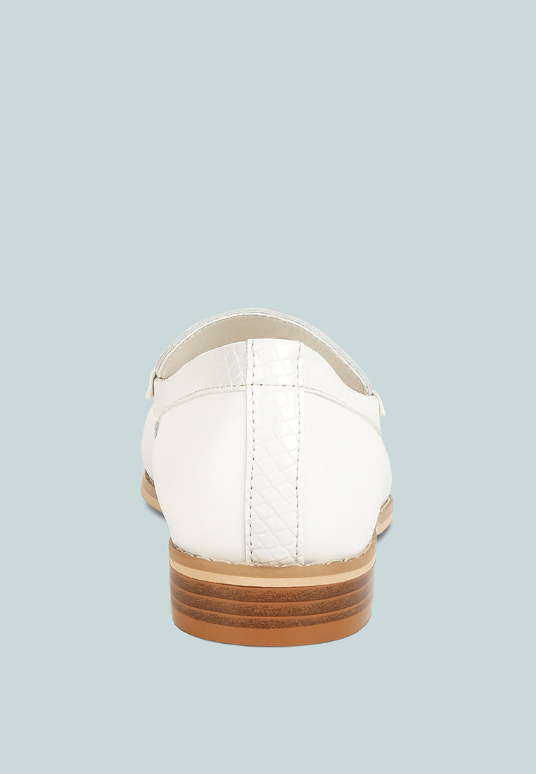 holda horsebit embelished loafers with stitch detail by ruw#color_off-white