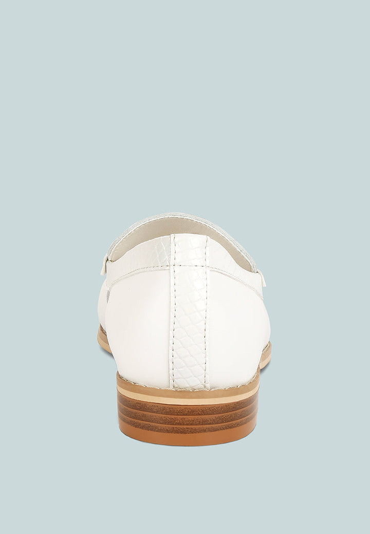 holda horsebit embelished loafers with stitch detail by ruw#color_off-white