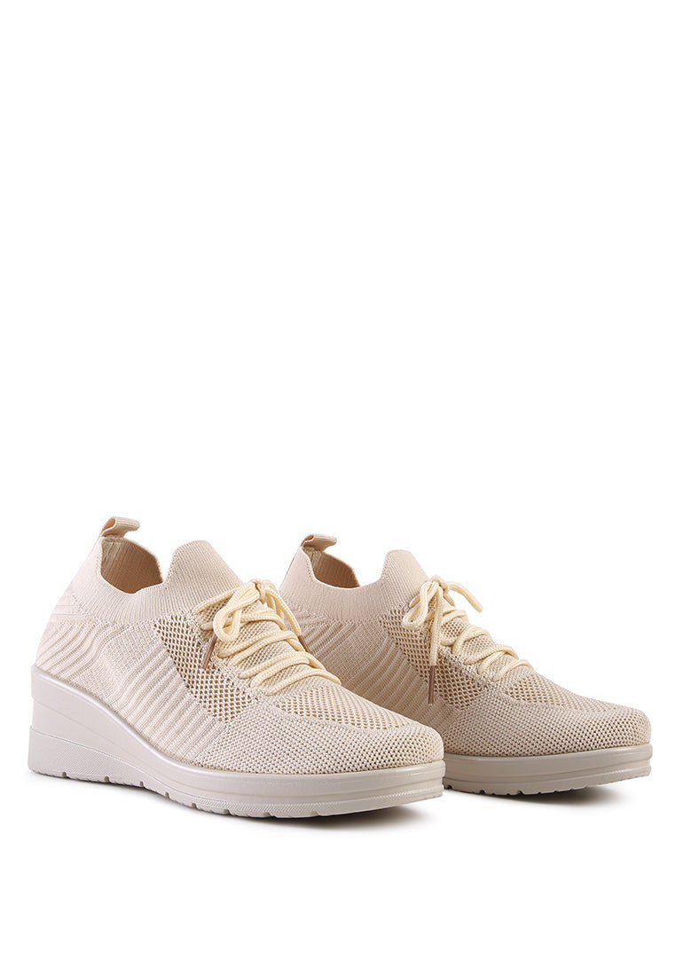 pologirl wedge lace-up sneakers#color_beige