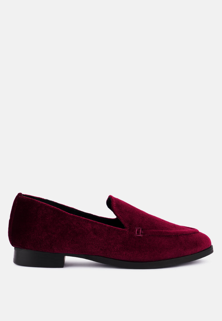 luxe-lap velvet handcrafted loafers#color_burgundy