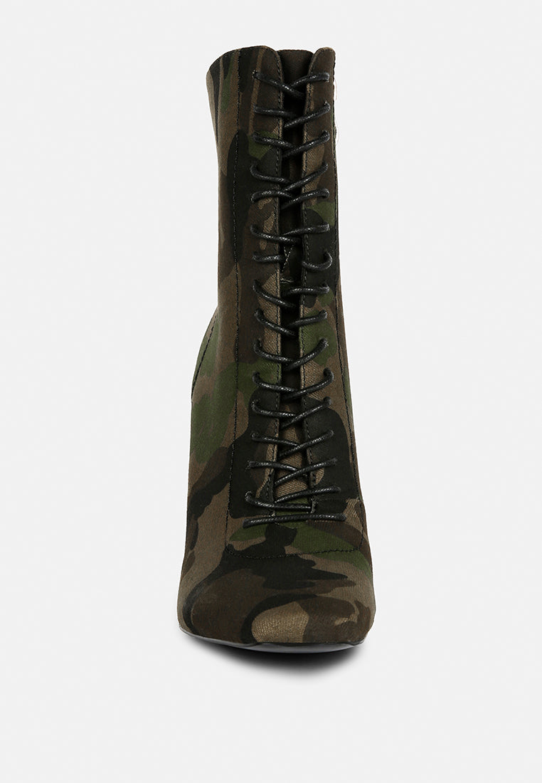 wyndham lace up leather ankle boots#color_camouflage