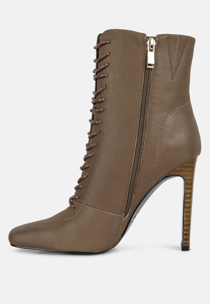 wyndham lace up leather ankle boots by ruw#color_brown