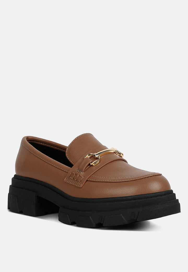 oklyn horsebit emblesihed chunky platform loafers by ruw#color_light-tan
