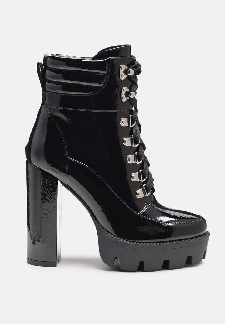 stopper cushion collared lace up boots by ruw#color_black-patent