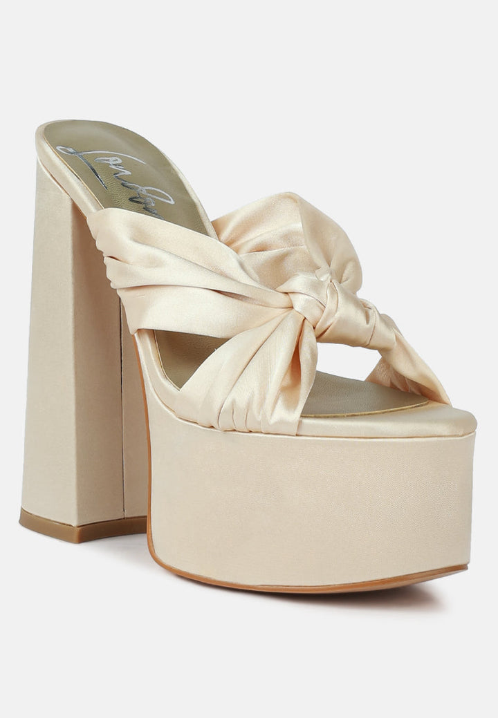 strobing knotted chunky platform heels by ruw#color_latte